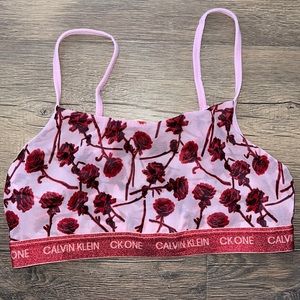 NWOT Calvin Klein L bralette